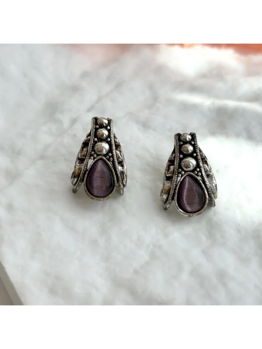 Avon Faux Purple Tiger's Eye Dragonfly | Bee | Insect 80's Vintage Stud Earrings